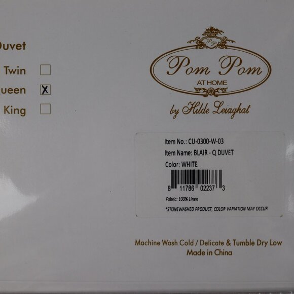 Pom Pom at Home by Hilde Leiaghat - Picture 3 of 3